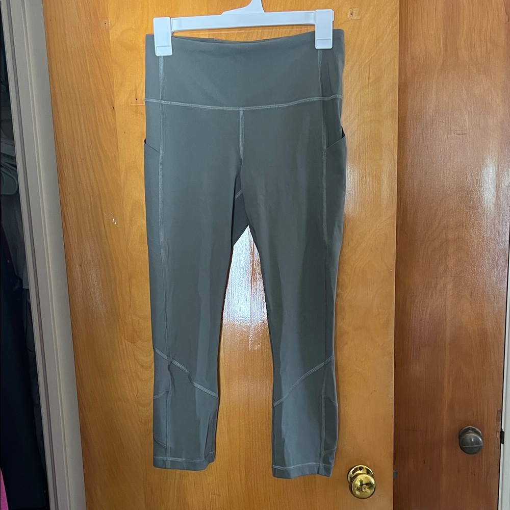 Sage green Lululemon Cropped leggings